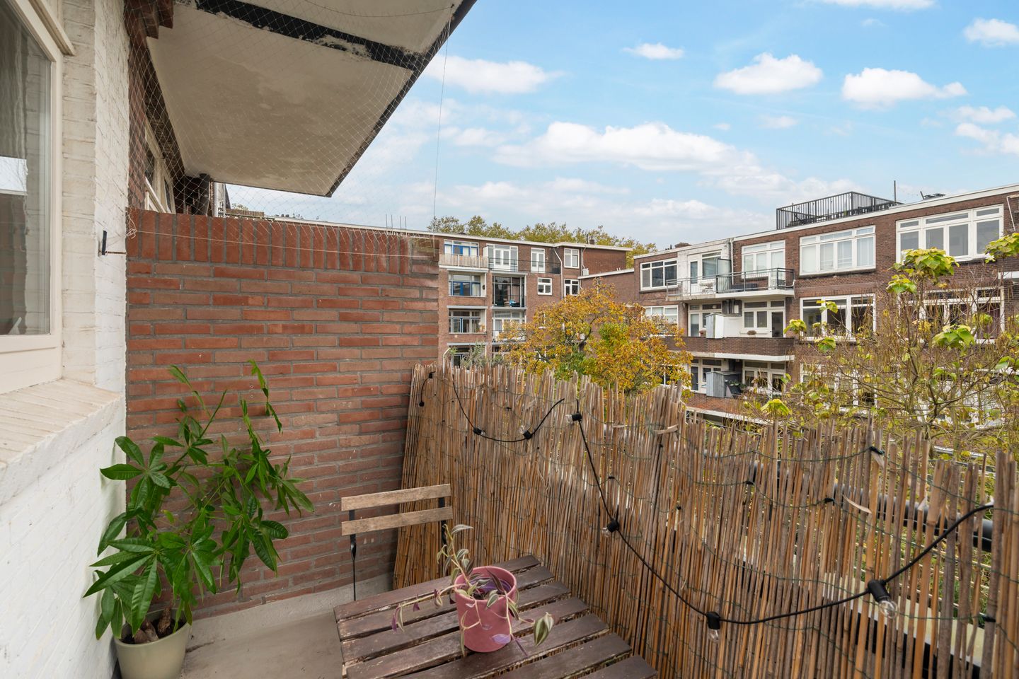 Photo 19 of Bisschopstraat 25-C