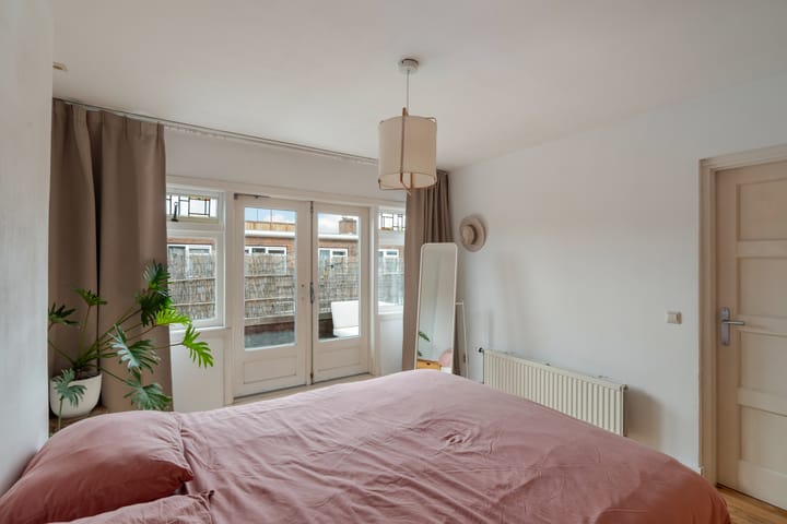 Foto 25 van Bisschopstraat 25-C