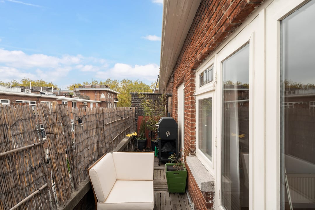 Photo 32 of Bisschopstraat 25-C