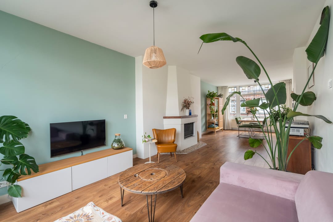 Photo 11 of Bisschopstraat 25-C