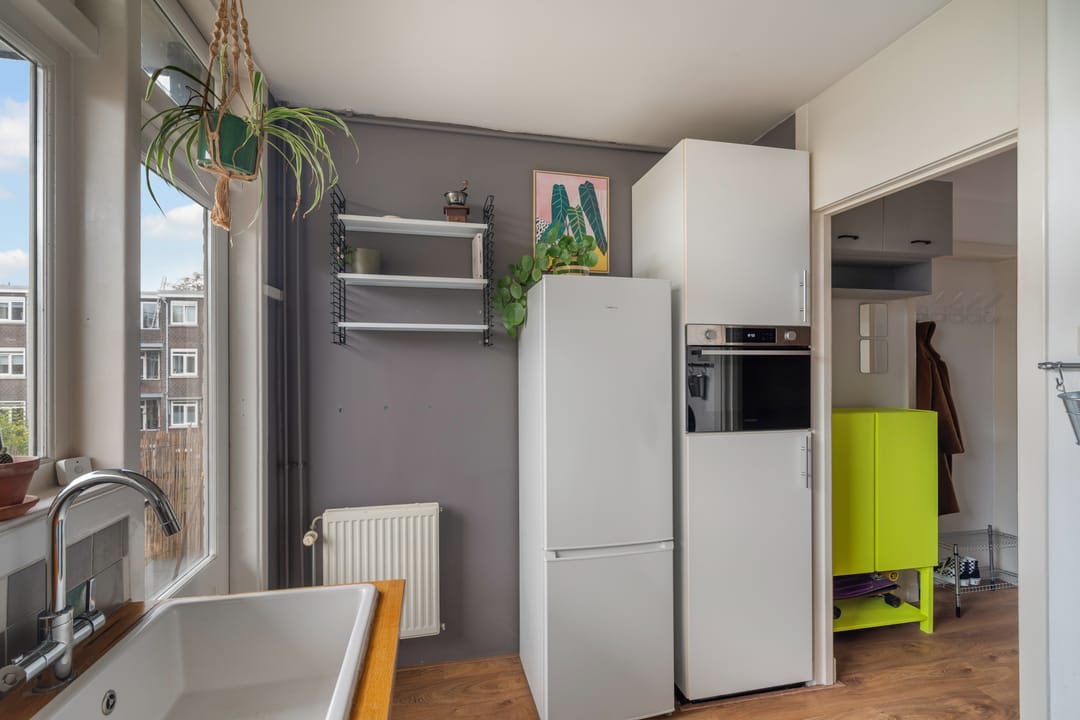 Photo 17 of Bisschopstraat 25-C