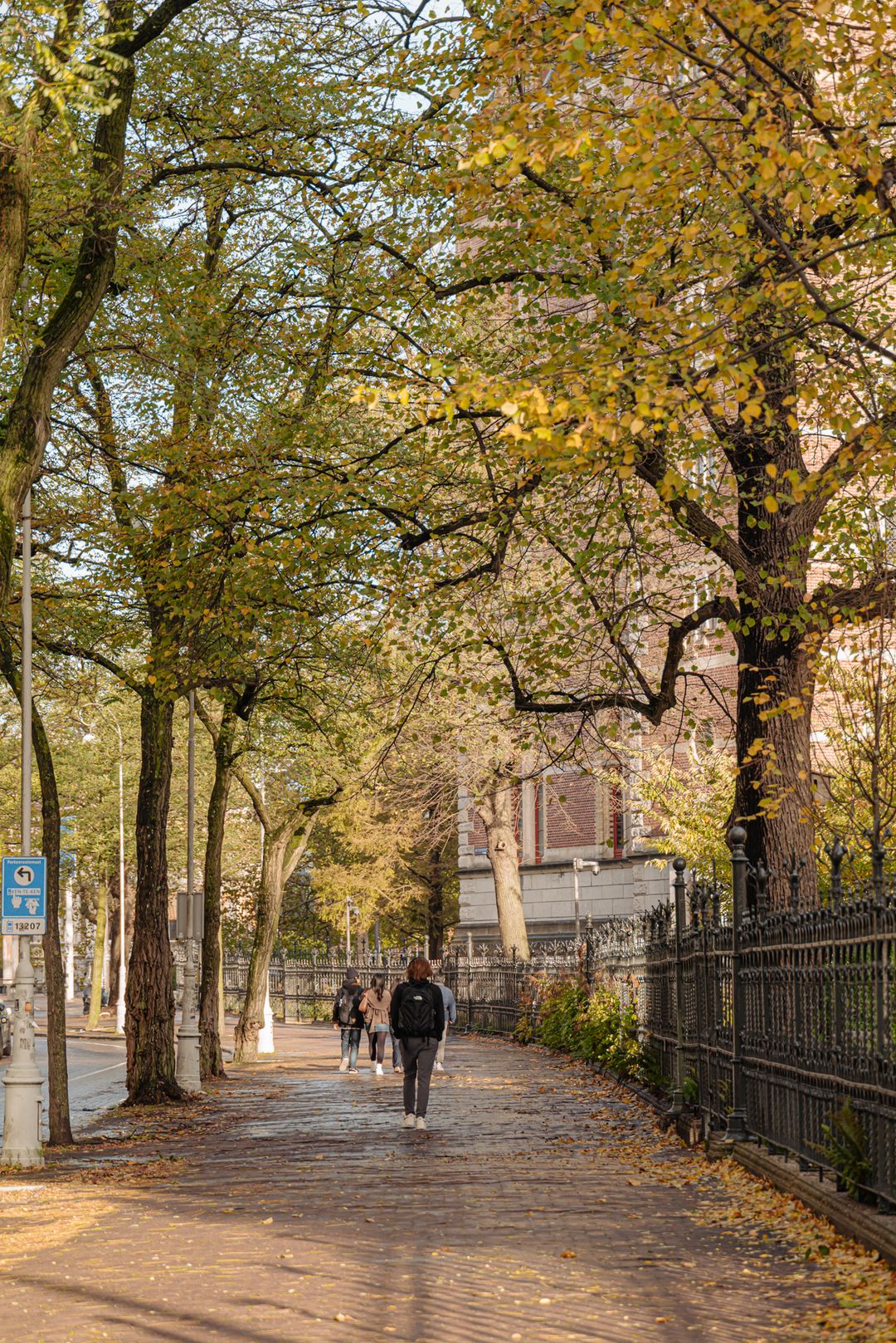 Photo 23 of Jan Luijkenstraat 6-2