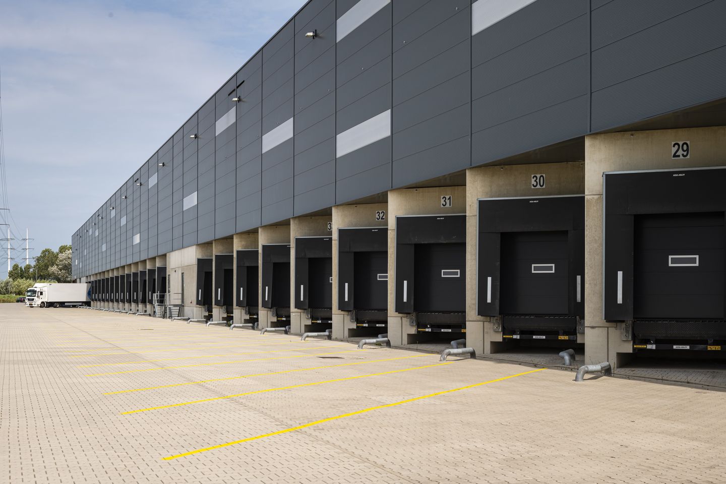 Bekijk foto 2 van Meerkamp 6-8