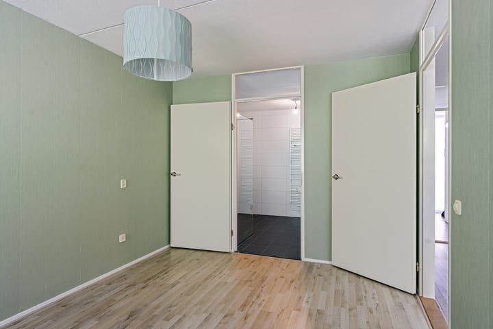 Photo 25 of Curiestraat 119