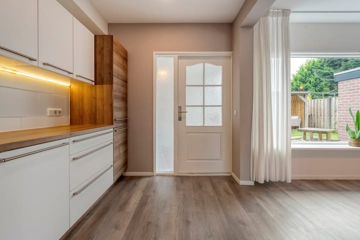 Foto 12 van Marsstraat 44