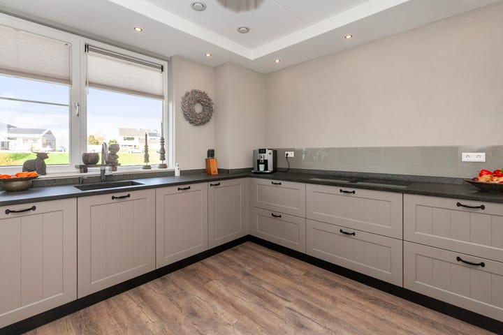 Photo 15 of De Bongerd 25