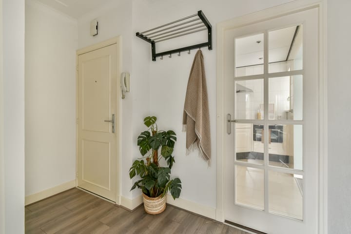 Photo 3 of Raadhuisplein 13