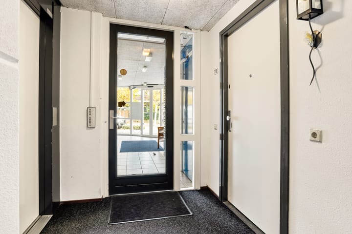 Photo 11 of Galle Promenade 758