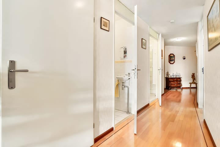 Photo 36 of Galle Promenade 758