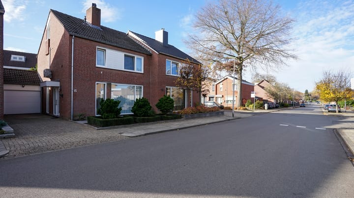 Foto 30 van Caumerstraat 15