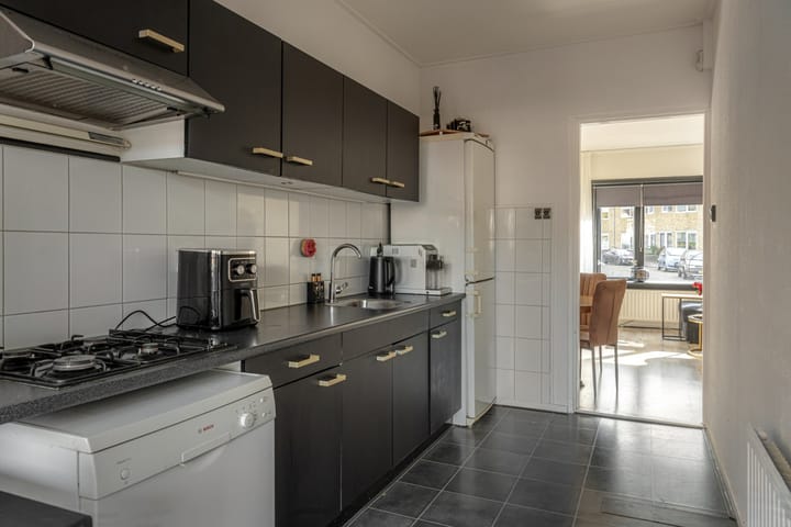 Foto 9 van Frederik Hendrikstraat 27