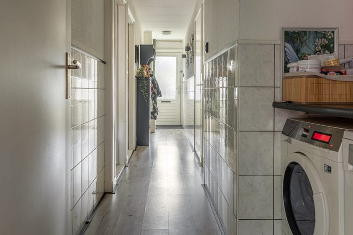 Foto 10 van Frederik Hendrikstraat 27