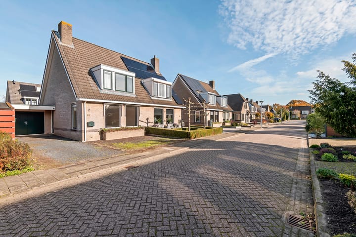 Photo 6 of Kamillekamp 38