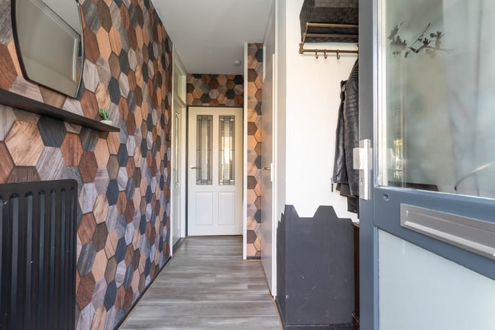 Foto 7 van Saturnus 72