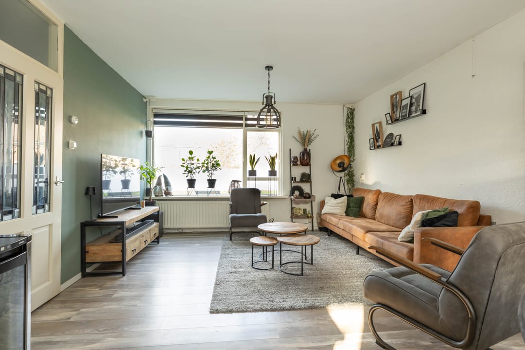 Foto 2 van Saturnus 72