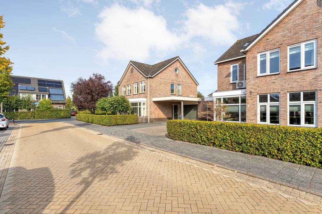 Foto 8 van Van Laarstraat 6