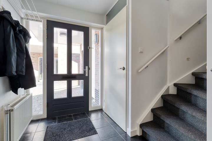 Foto 13 van Van Laarstraat 6