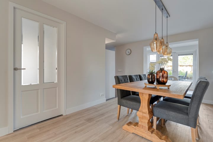 Foto 17 van Van Laarstraat 6