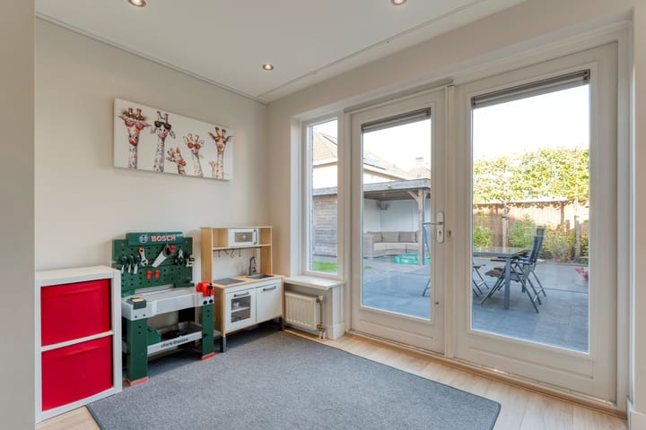 Foto 25 van Van Laarstraat 6