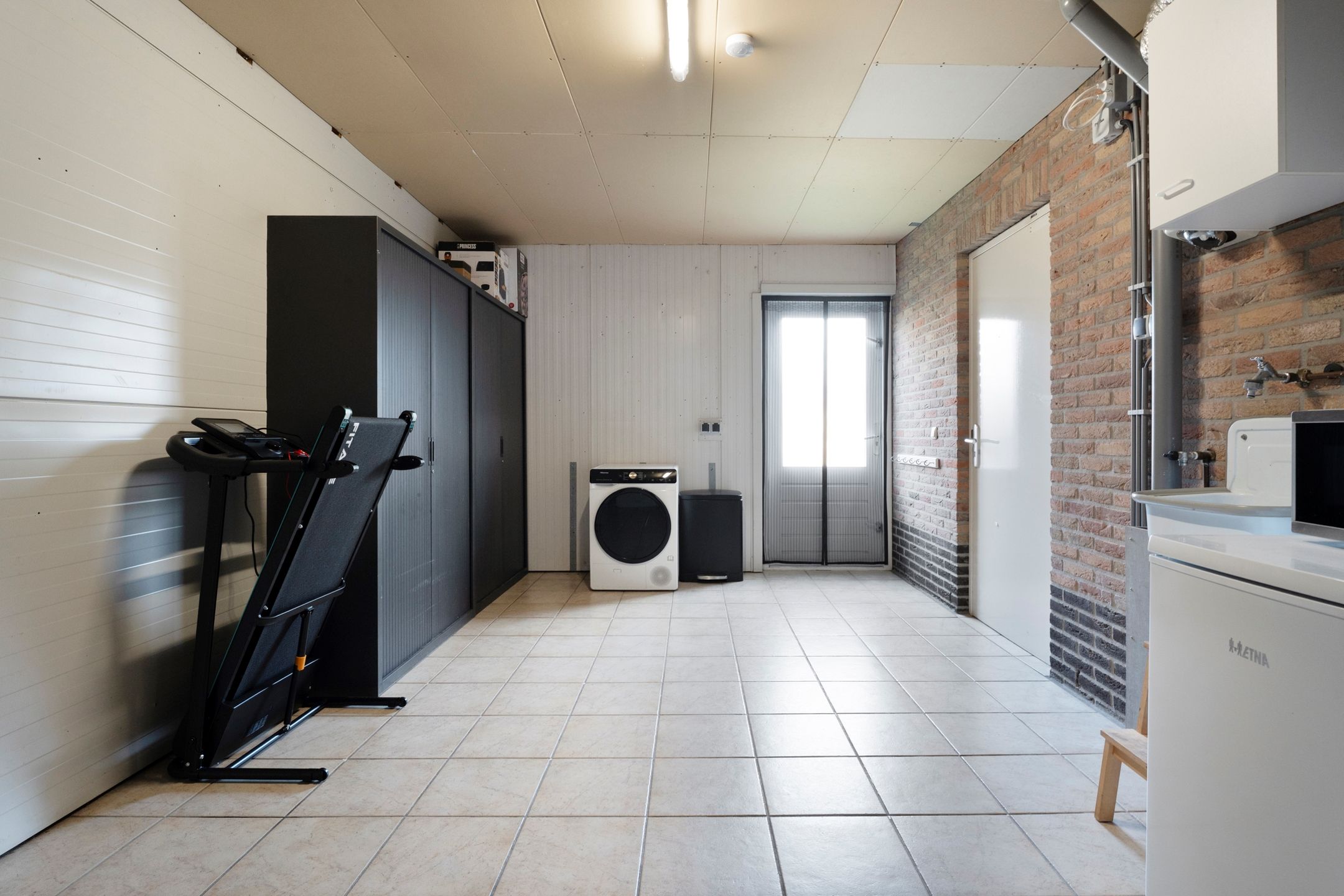 Foto 33 van Van Laarstraat 6