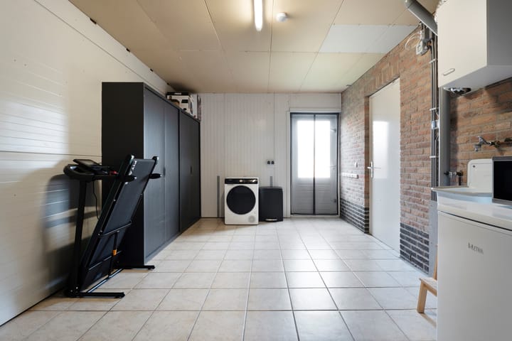 Foto 33 van Van Laarstraat 6