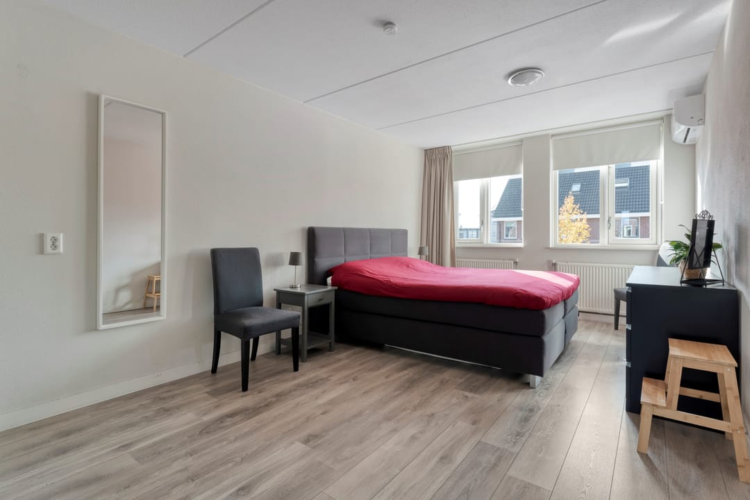 Foto 37 van Van Laarstraat 6