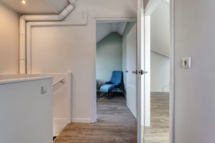 Foto 48 van Van Laarstraat 6