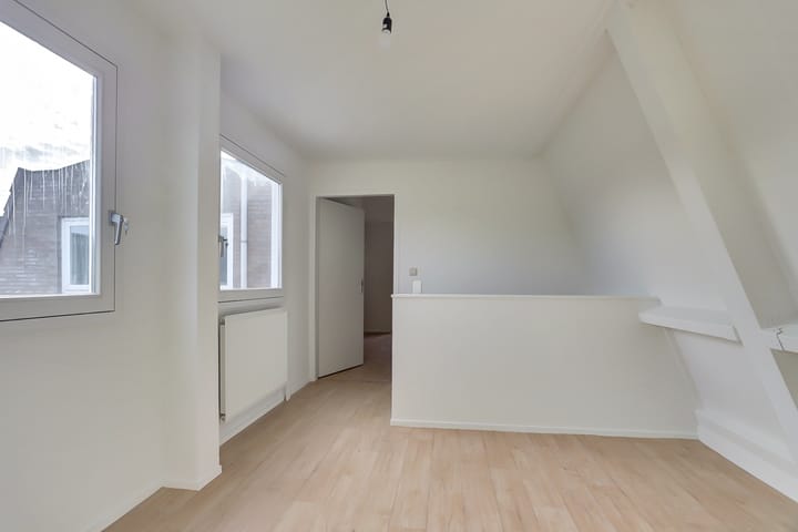 Foto 19 van Baselaarstraat 1