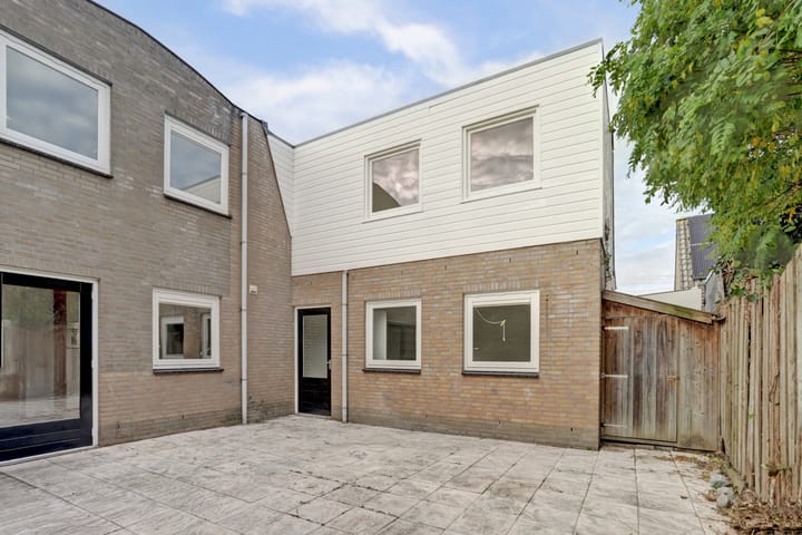 Foto 30 van Baselaarstraat 1