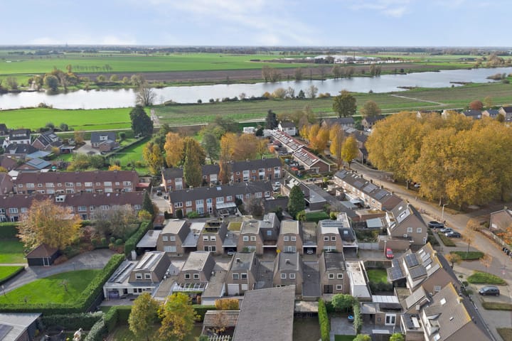 Foto 38 van Baselaarstraat 1