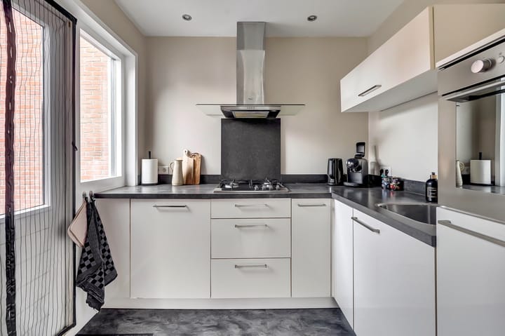 Photo 14 of Wilhelminastraat 11