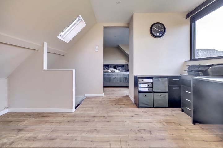 Photo 18 of Wilhelminastraat 11