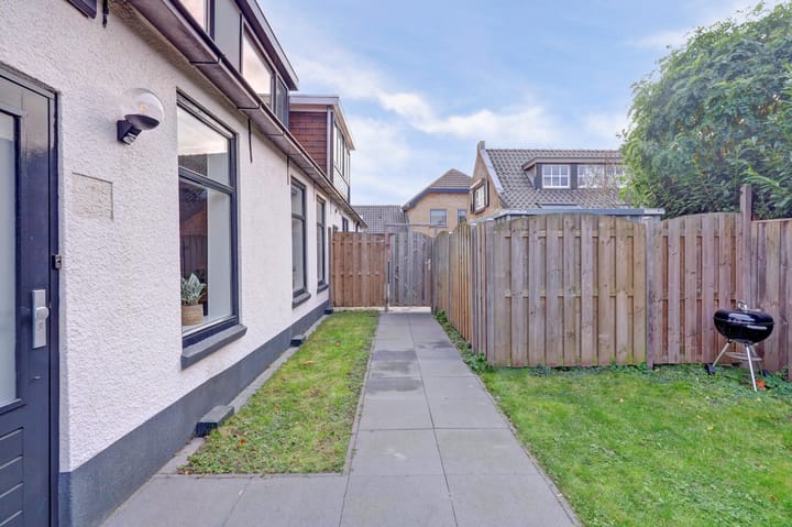 Photo 26 of Wilhelminastraat 11