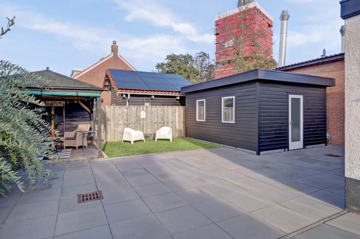 Photo 7 of Wilhelminastraat 11