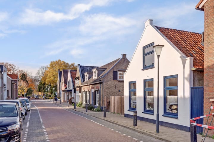 Photo 31 of Wilhelminastraat 11