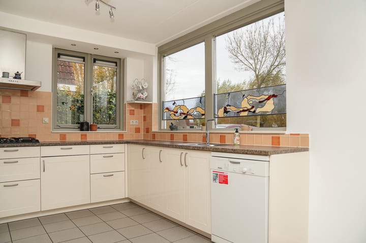 Foto 16 van Luthulisingel 54