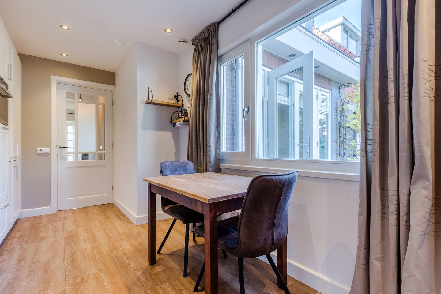 Foto 25 van Baron Sweerts de Landas Wyborghstraat 21