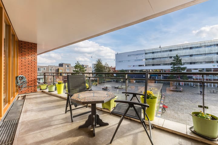 Foto 3 van Leonardo da Vinciplein 9