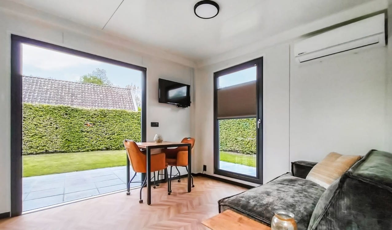 1-bedroom freehold villa in Heinkenszand — photo 5 of 5