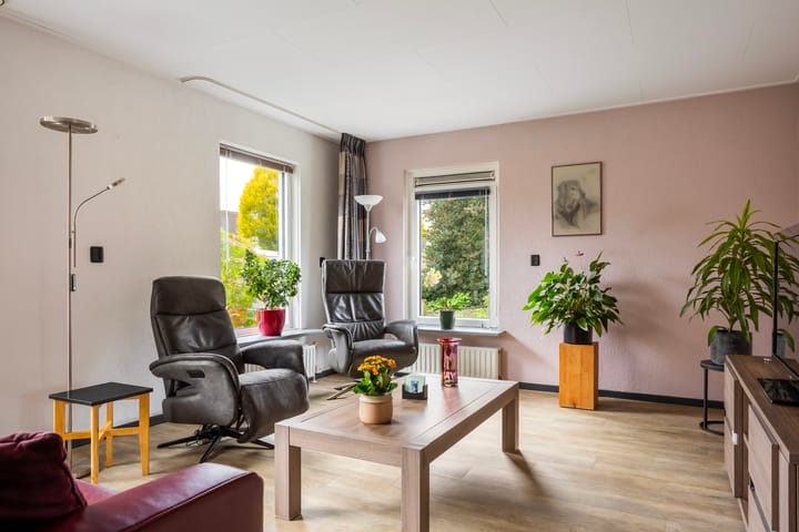 Photo 26 of Eserstraat 23-B