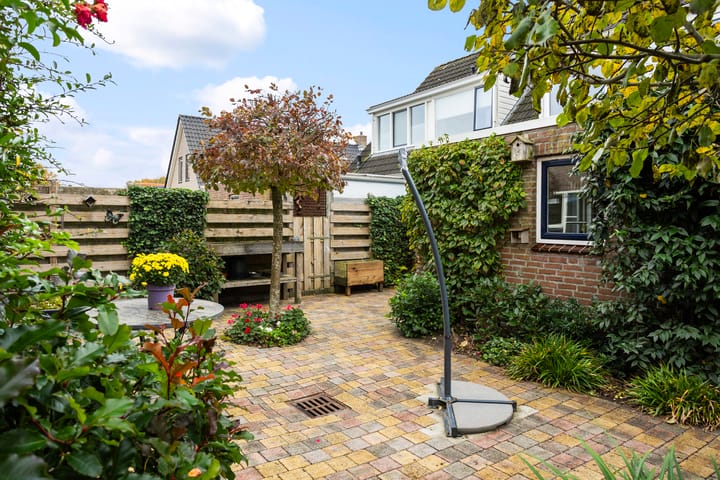 Photo 41 of Eserstraat 23-B