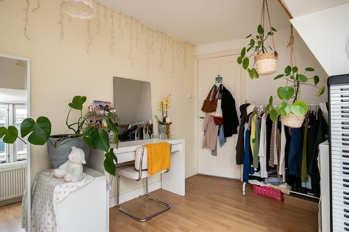 Photo 16 of Van 't Santstraat 123