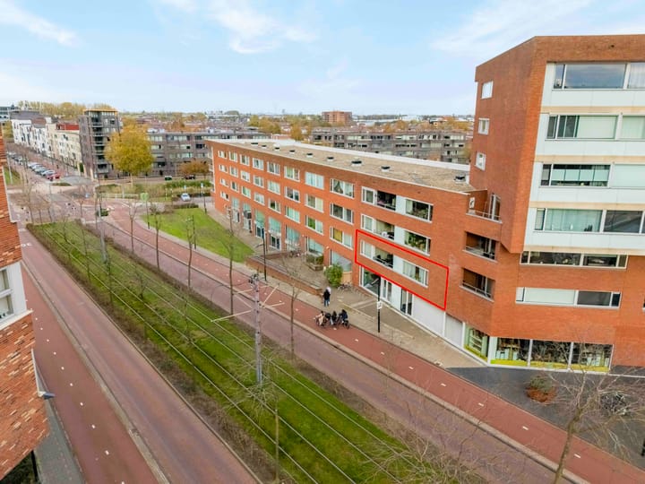 Photo 2 of Reling 145