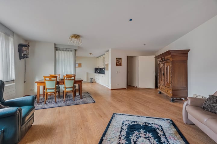 Photo 4 of Reling 145