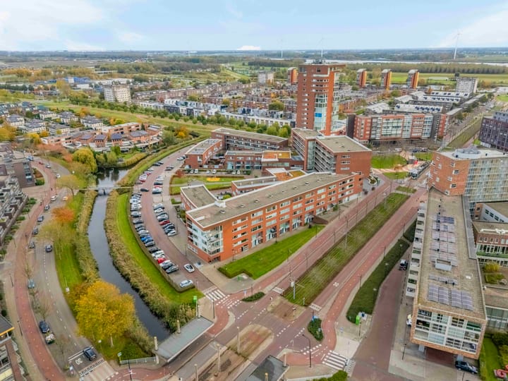 Photo 40 of Reling 145