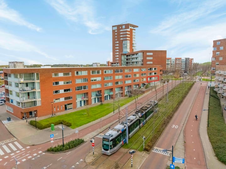 Photo 8 of Reling 145