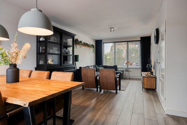 Foto 2 van Kraanvogel 49