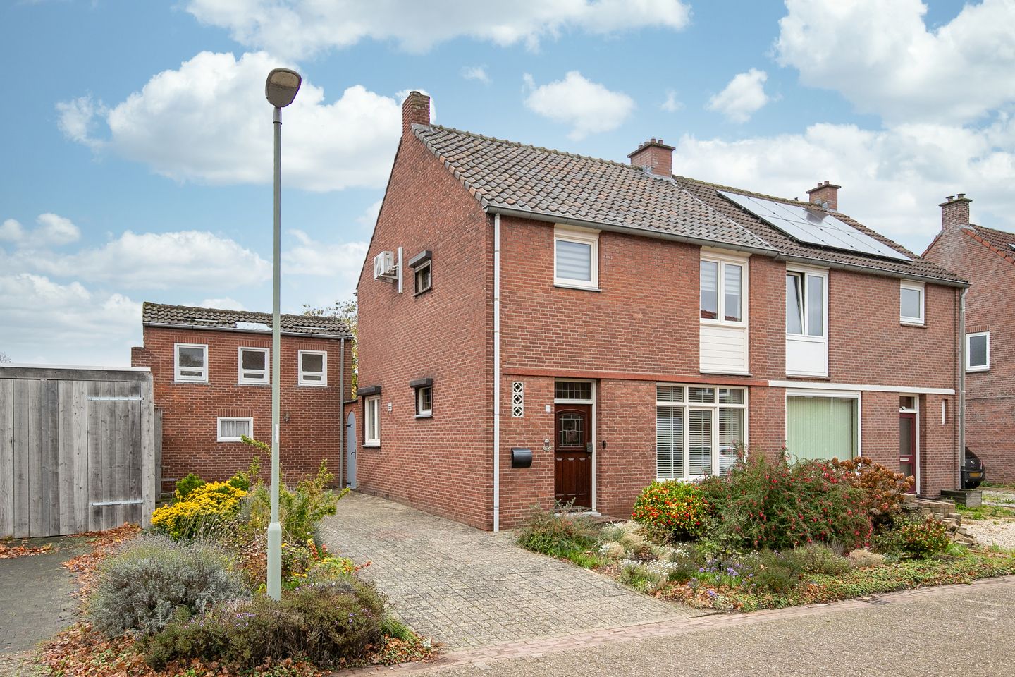 Photo 1 of Burg Schoolmeestersstraat 23