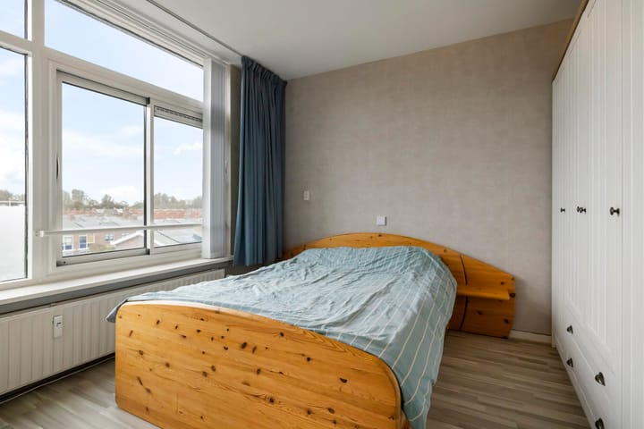 Photo 11 of Willem van Alcmadestraat 73