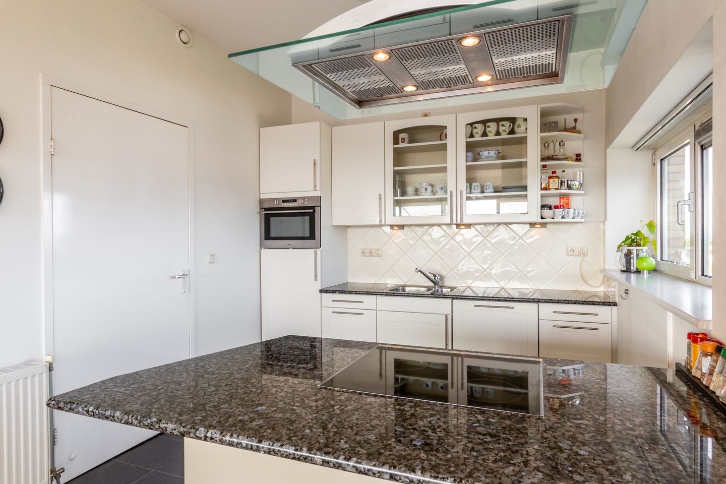 Photo 19 of Lemmerstraat 169